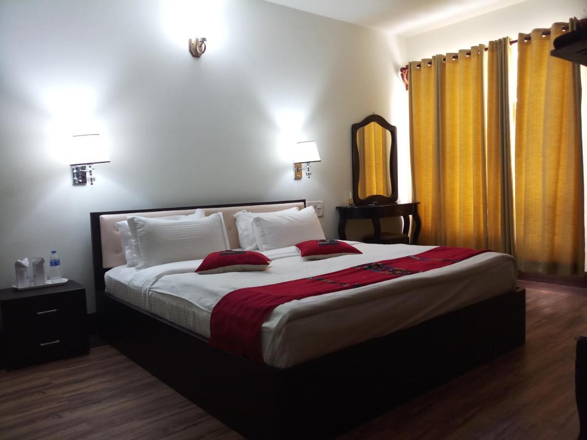 Hotel Japfu Kohima Esterno foto