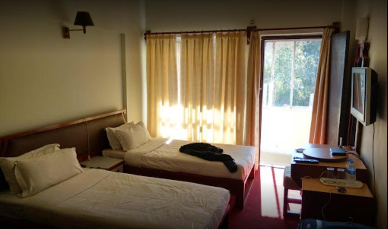 Hotel Japfu Kohima Esterno foto