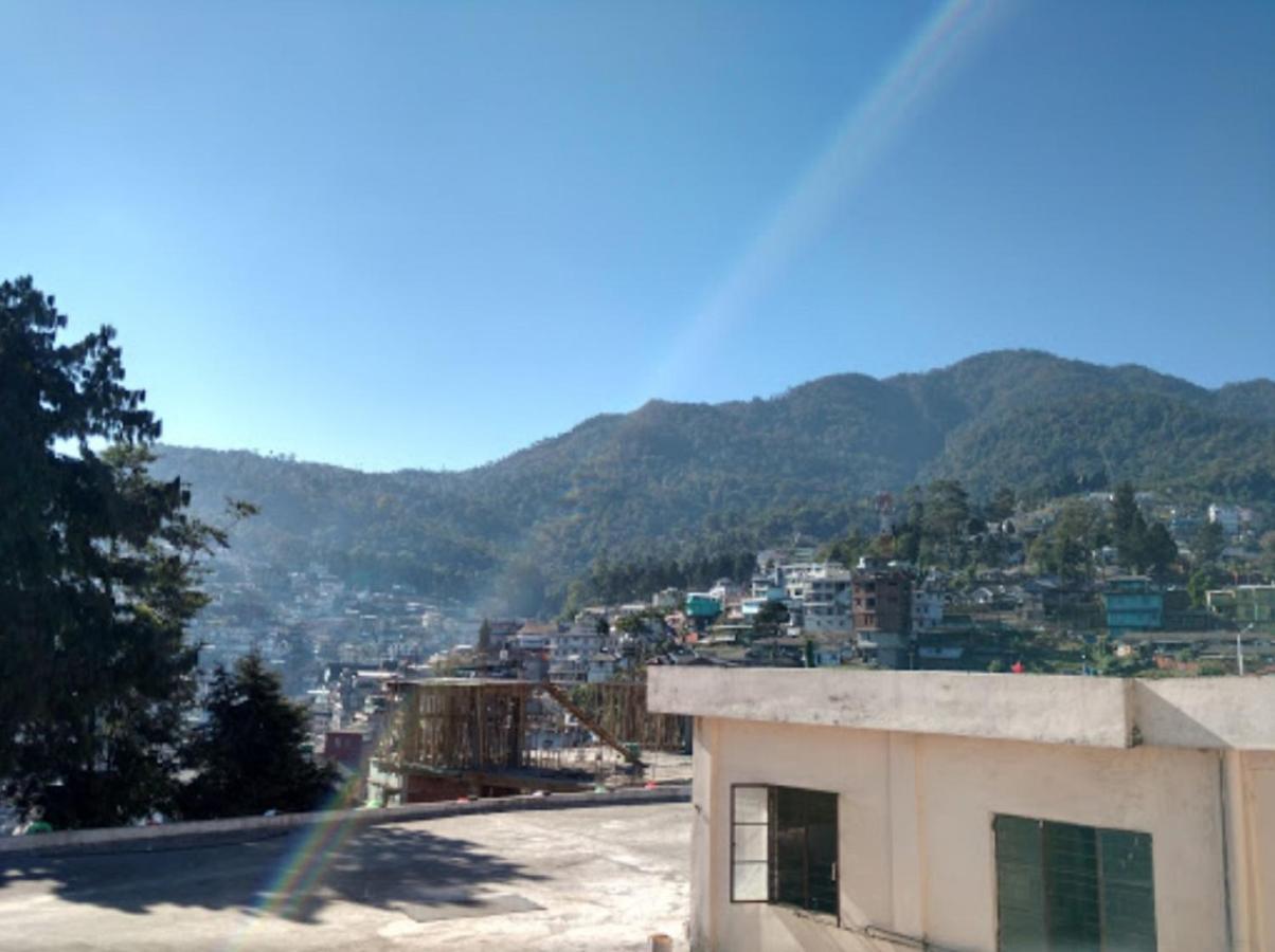 Hotel Japfu Kohima Esterno foto