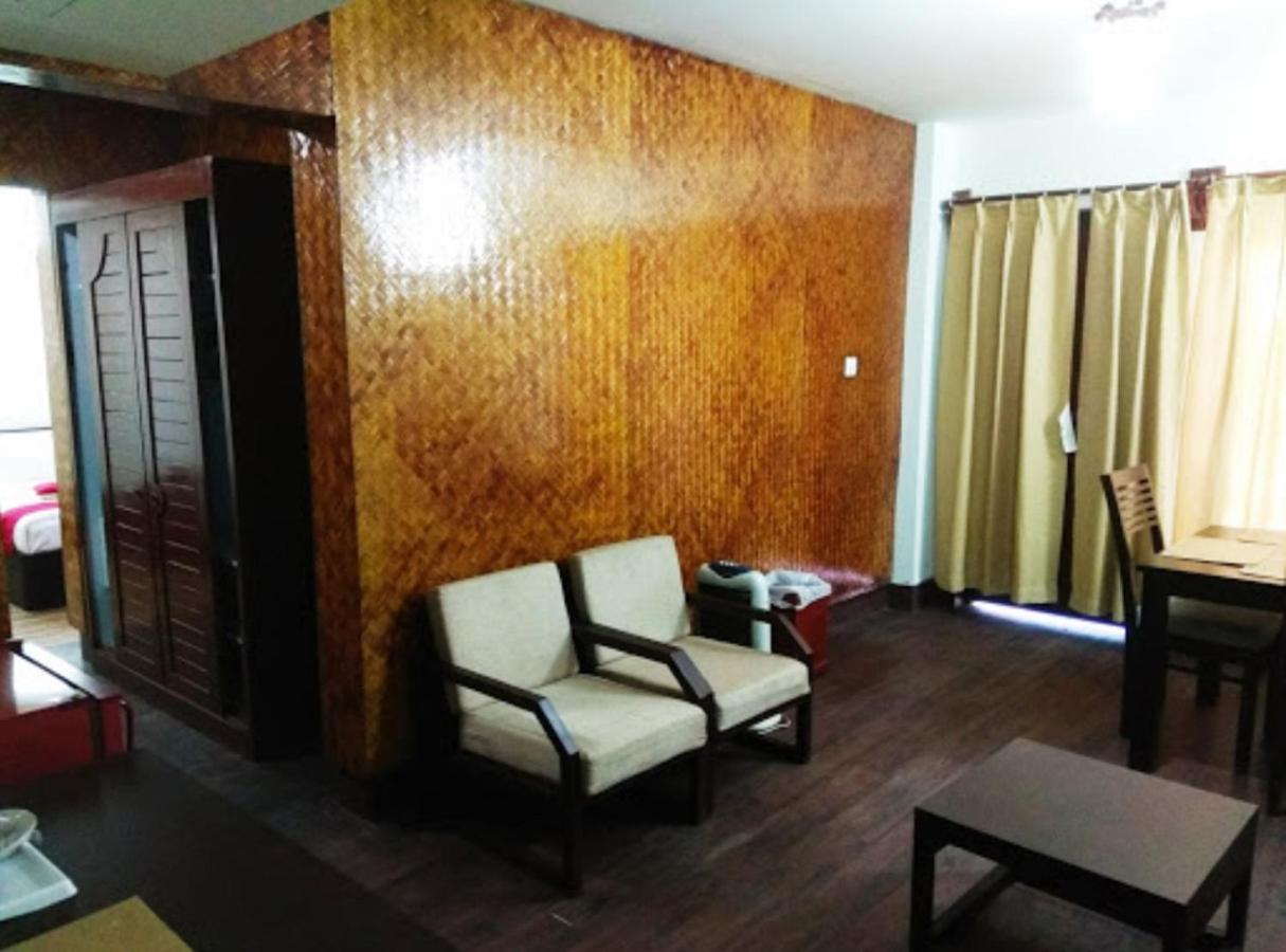 Hotel Japfu Kohima Esterno foto